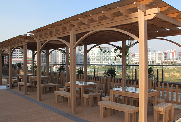 Caf&eacute; Patio WPC Pergola Renovation